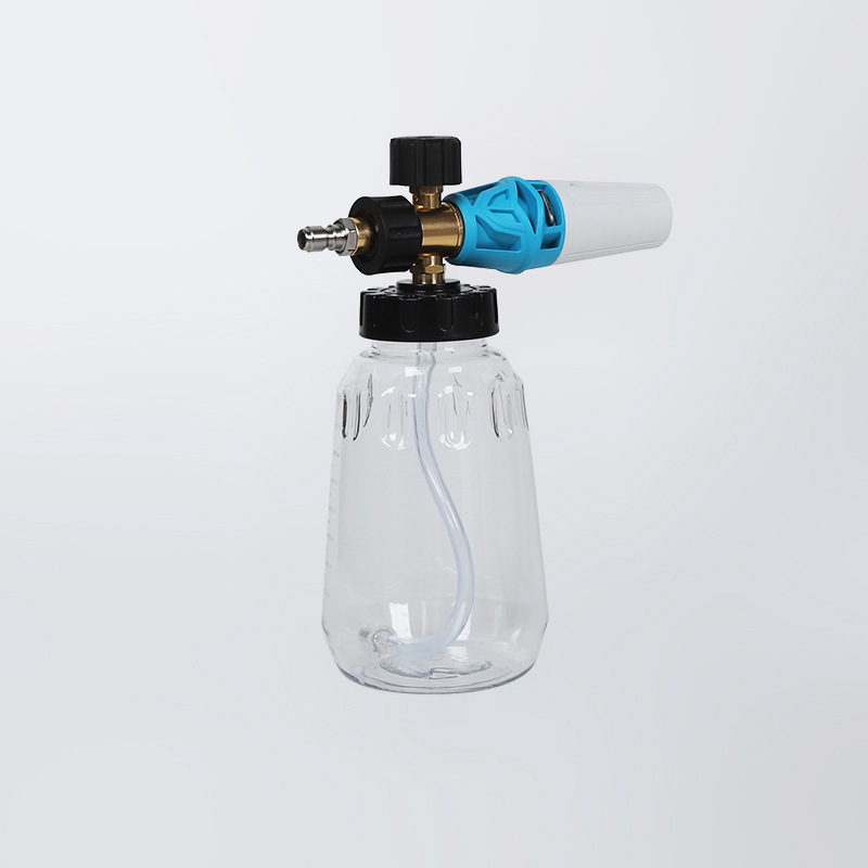 Vysokotlaká mycí pistole a hrnec pěny