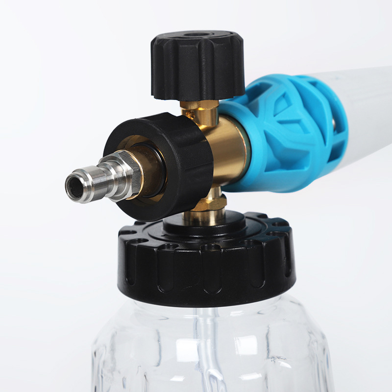 Vysokotlaká mycí pistole a hrnec pěny